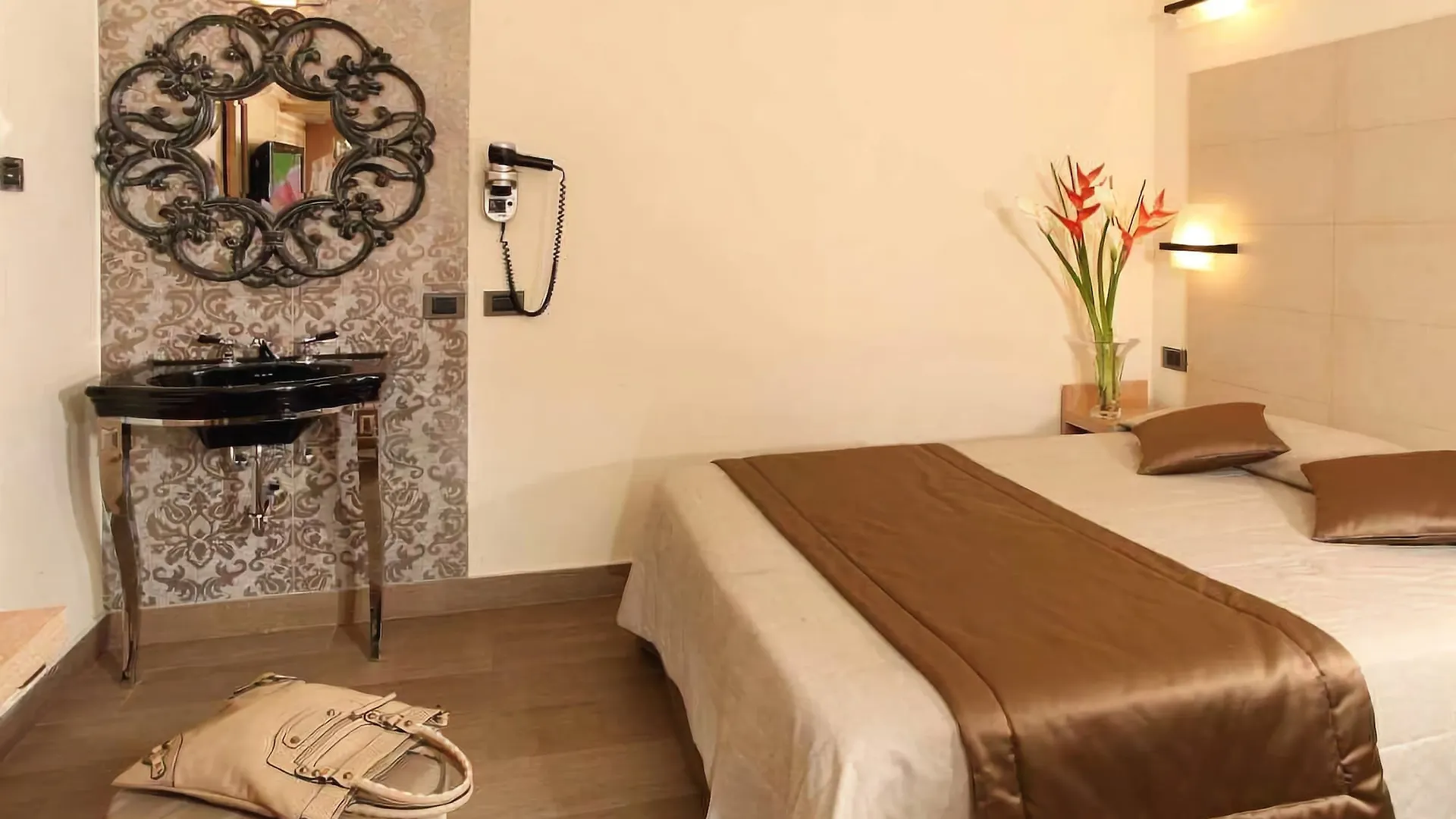 Class House Residenza Rom 2*,  Italien
